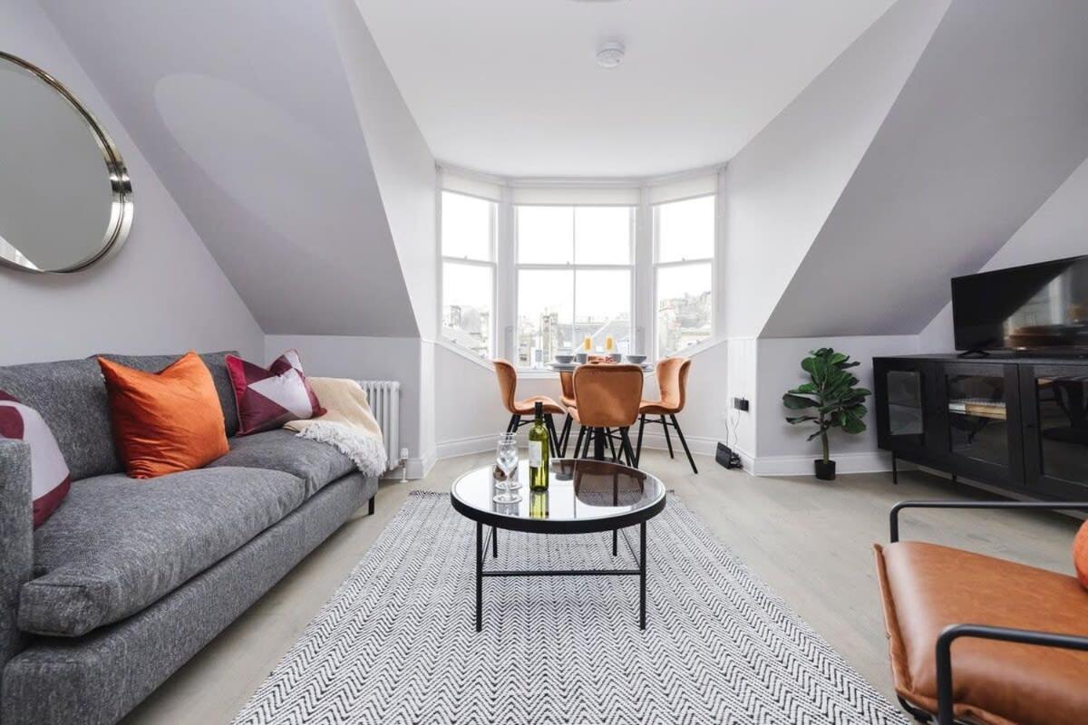 Dragon Suites - City Centre Castle View 1 Bed Apartment Edinburgh Exterior photo
